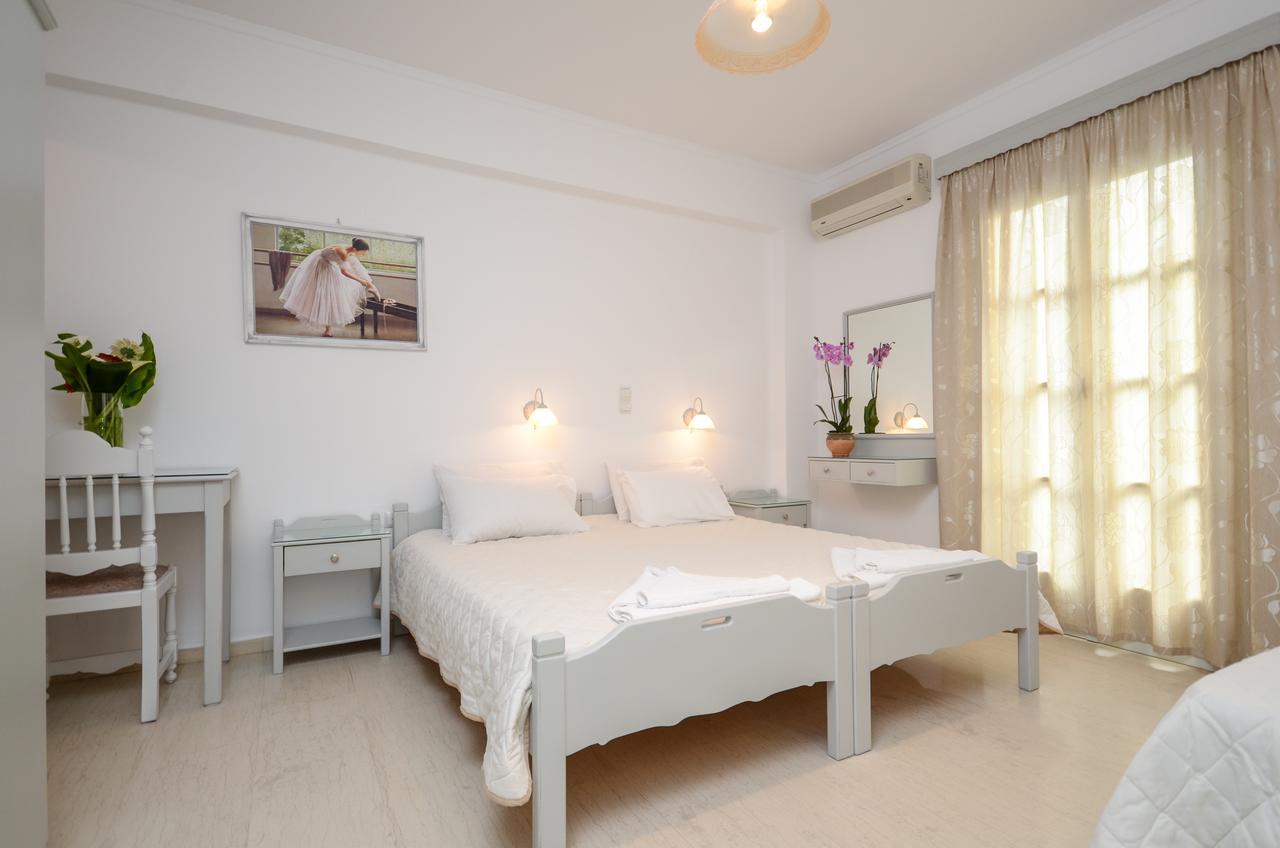 金沙滩公寓酒店 Naxos City 外观 照片