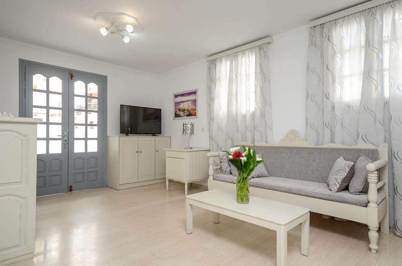 金沙滩公寓酒店 Naxos City 外观 照片