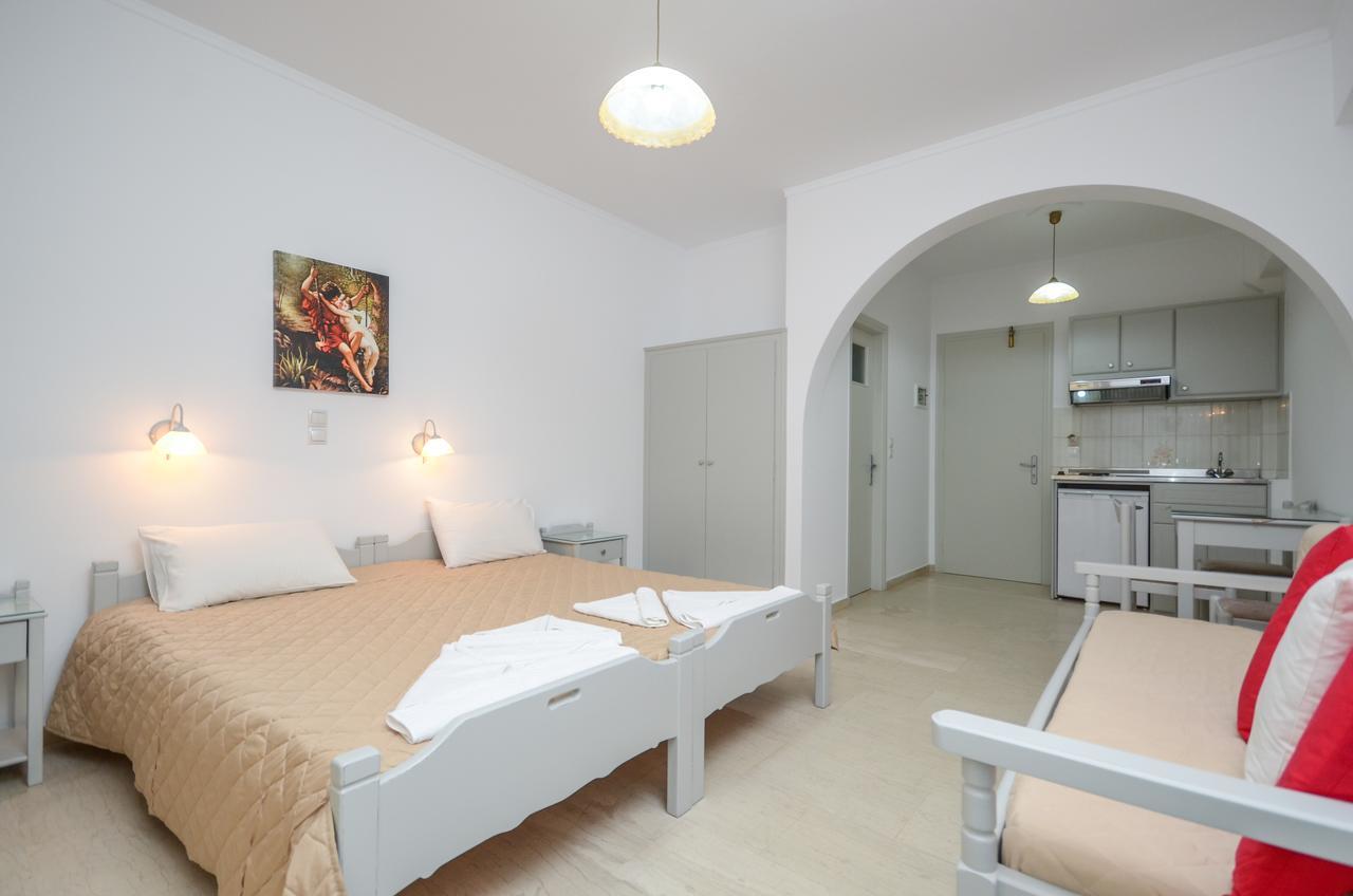 金沙滩公寓酒店 Naxos City 外观 照片